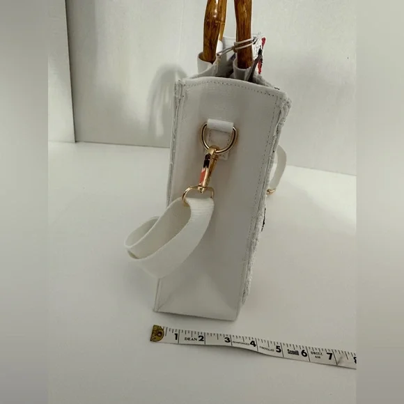 NWT Sol + Mer Strawberry Beaded Viral Purse Handbag w Bamboo Handles White Strap - Picture 4 of 15